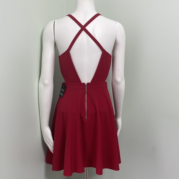 NBD x Naven Twins Open Eyes Fit and Flare Merlot Mini Dress Small Revolve NEW - Picture 6 of 10